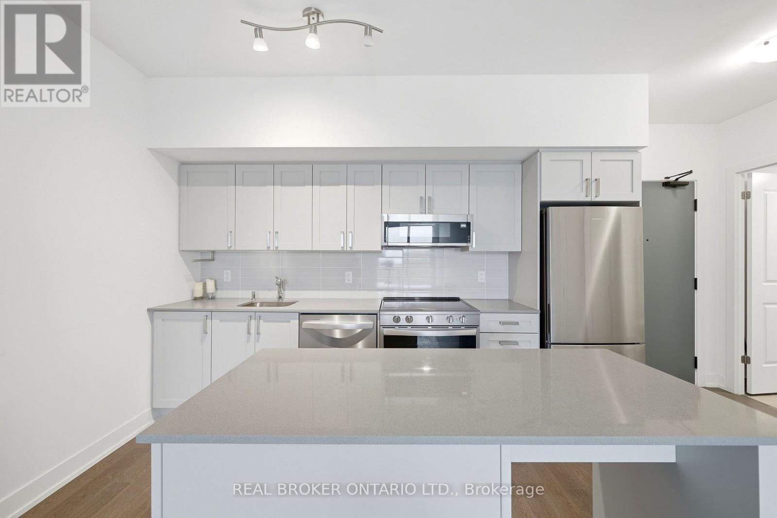 306- 1063 DOUGLAS MCCURDY Common, Mississauga, ON photo 4