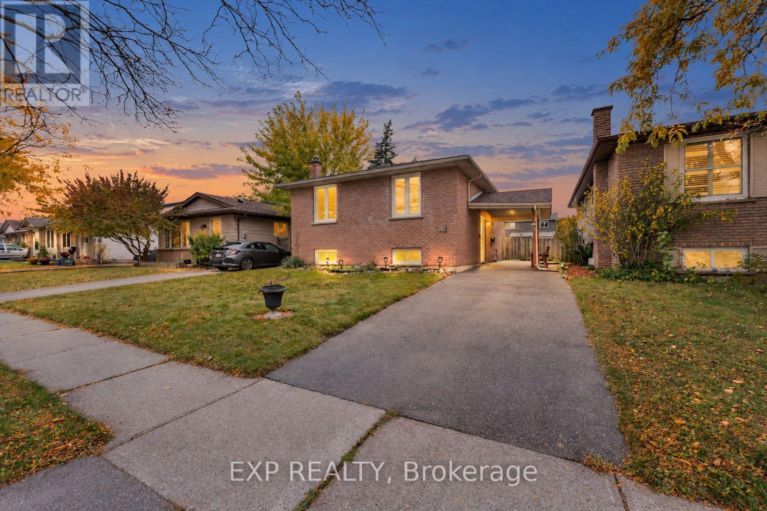 28 Sulky Road, Brantford, ON photo 1