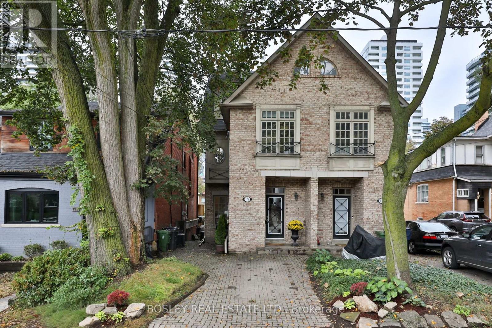 128 Hillsdale Avenue East, Toronto, ON photo 1