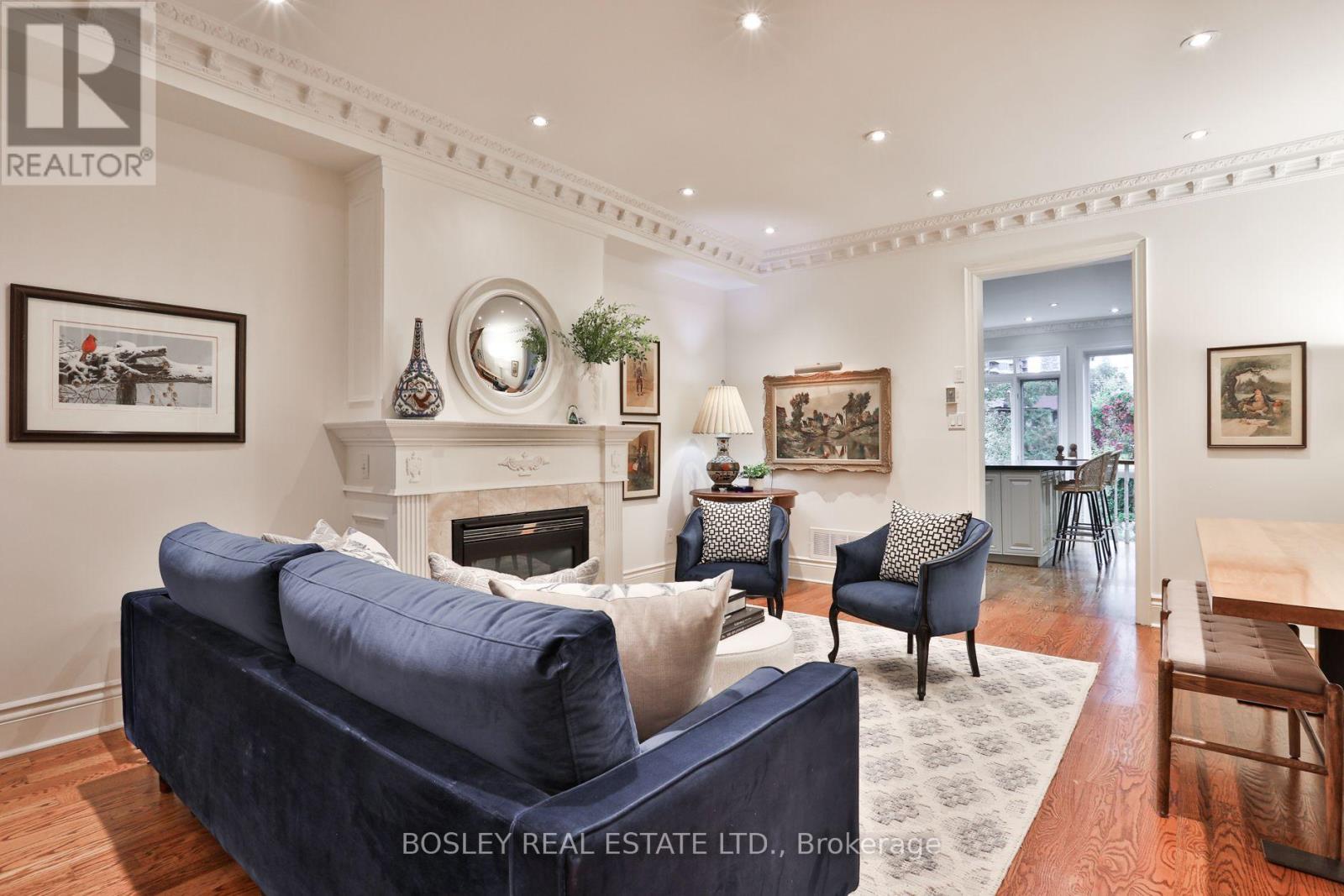 128 Hillsdale Avenue East, Toronto, ON photo 6
