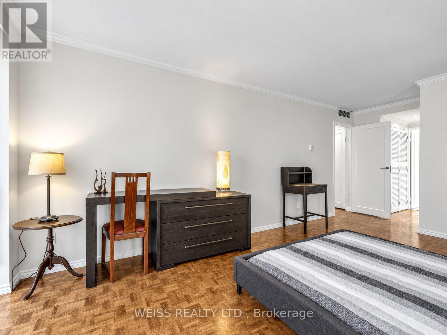 #903 63 ST. CLAIR AVENUE W - 17