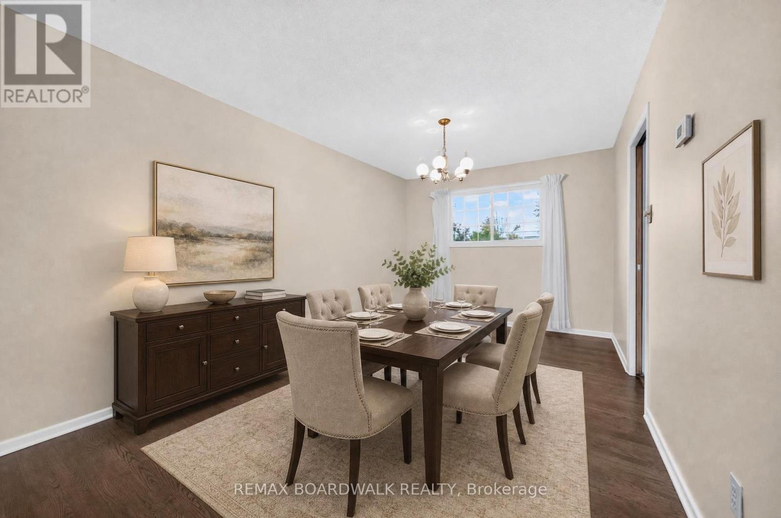 Condos for Sale in Ottawa – 20 TRIPP CRESCENT, Ottawa – By Peter Sagos - Image 9