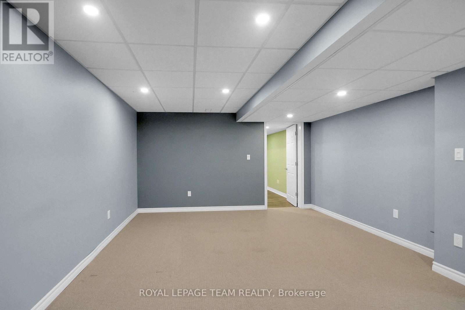 7089 BUSH DRIVE - 43