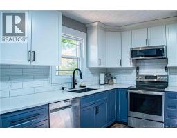 Kitchen - 130 Epworth Circle, Fredericton, NB E3A2M6 Photo 11