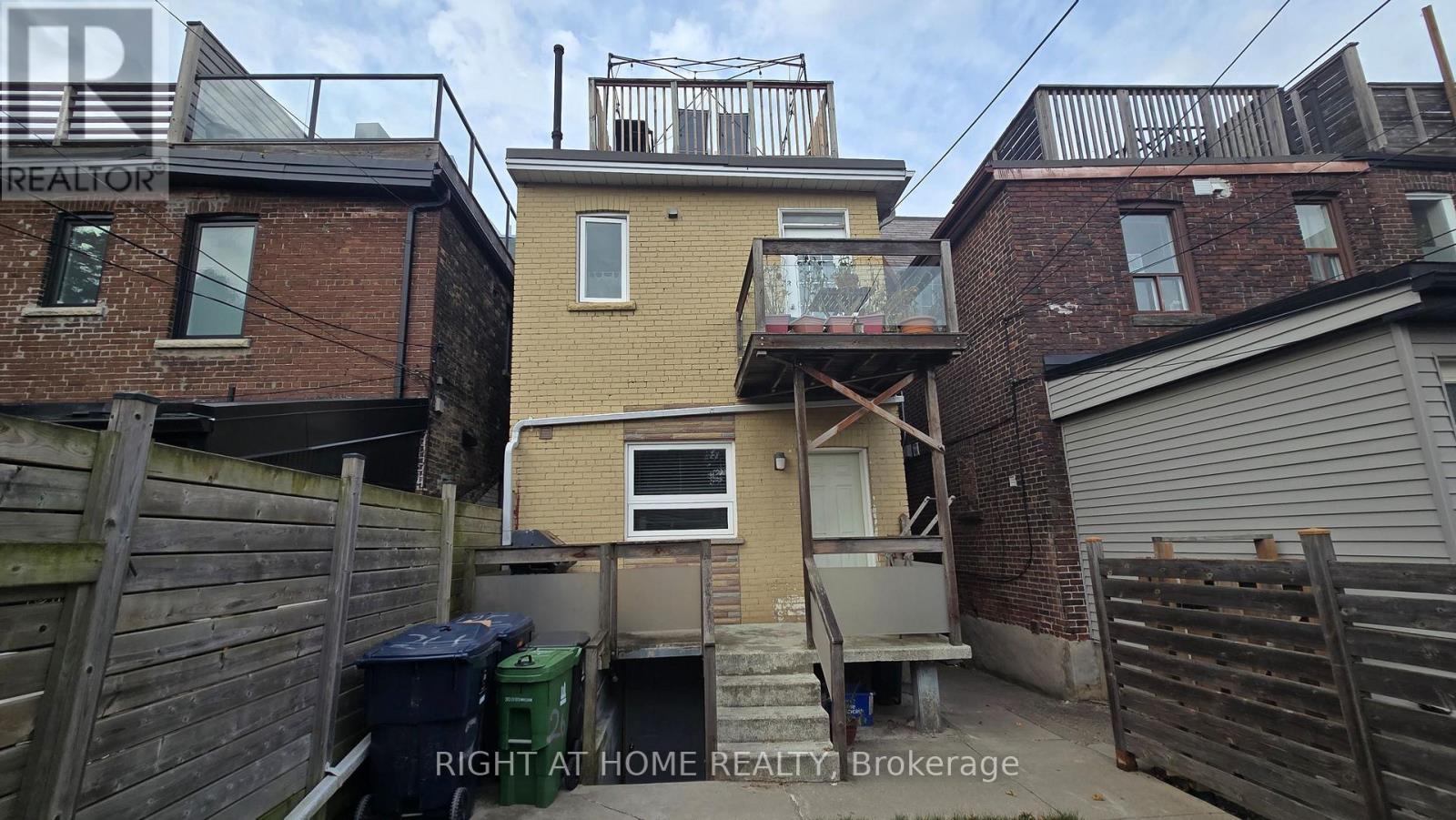 261 Grace Street, Toronto, ON photo 10