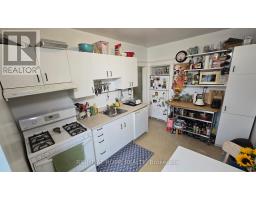 261 Grace Street, Toronto, ON M6G3A7 Photo 16