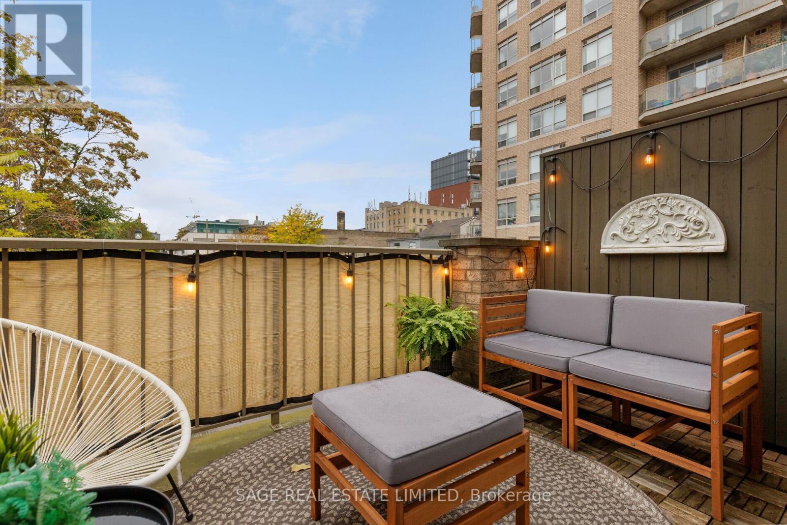 TH06- 140 Bathurst Street, Toronto, ON photo 27