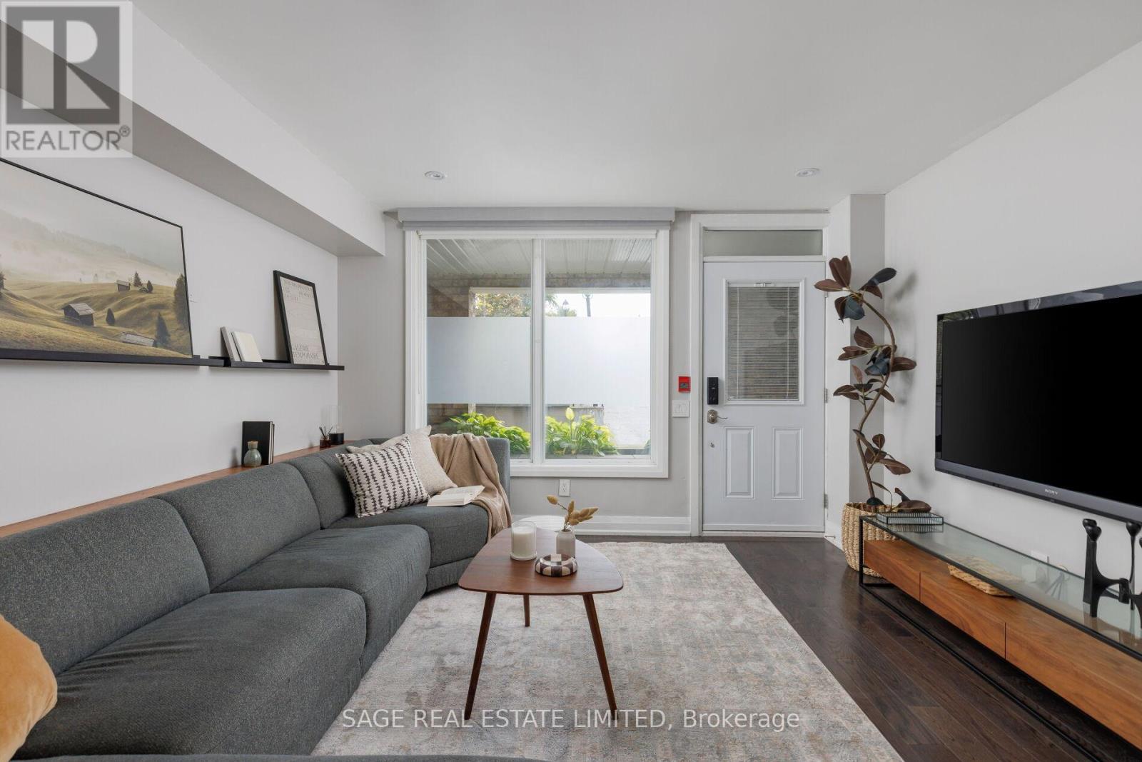 TH06- 140 Bathurst Street, Toronto, ON photo 7