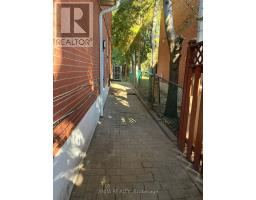 86 Santa Barbara Road, Toronto, ON M2N2C2 Photo 10