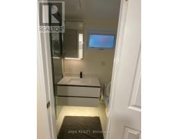 86 Santa Barbara Road, Toronto, ON M2N2C2 Photo 9