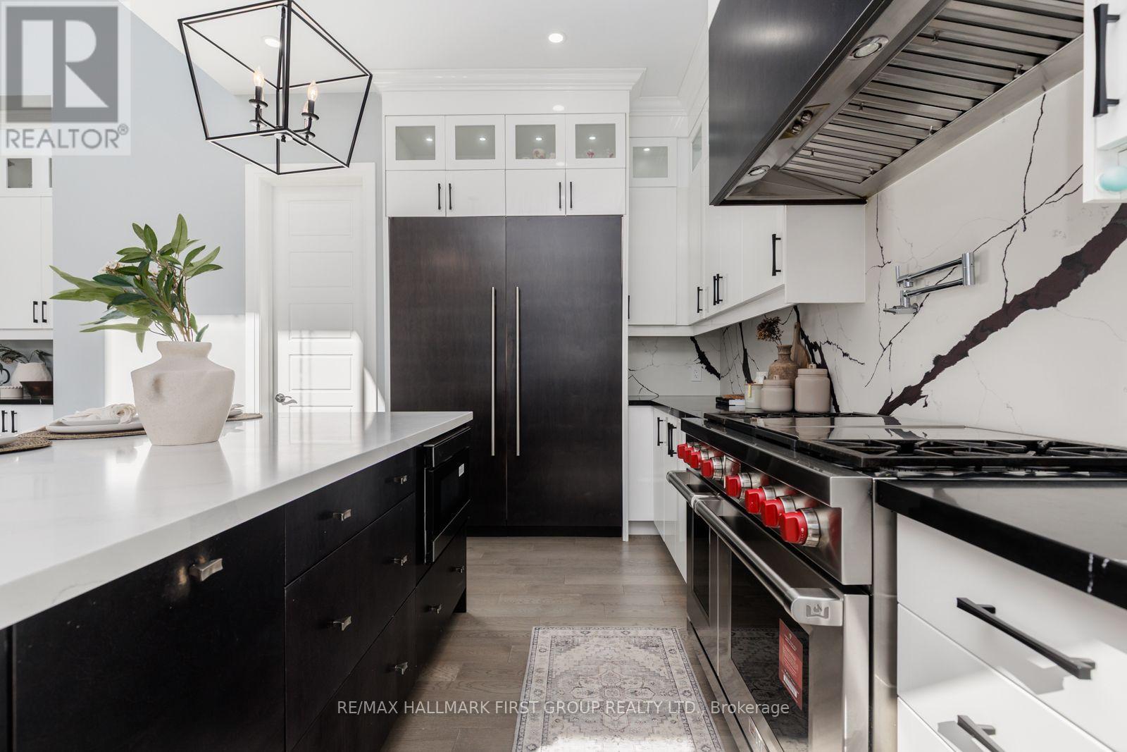 11 Jones Avenue, Clarington, ON photo 16