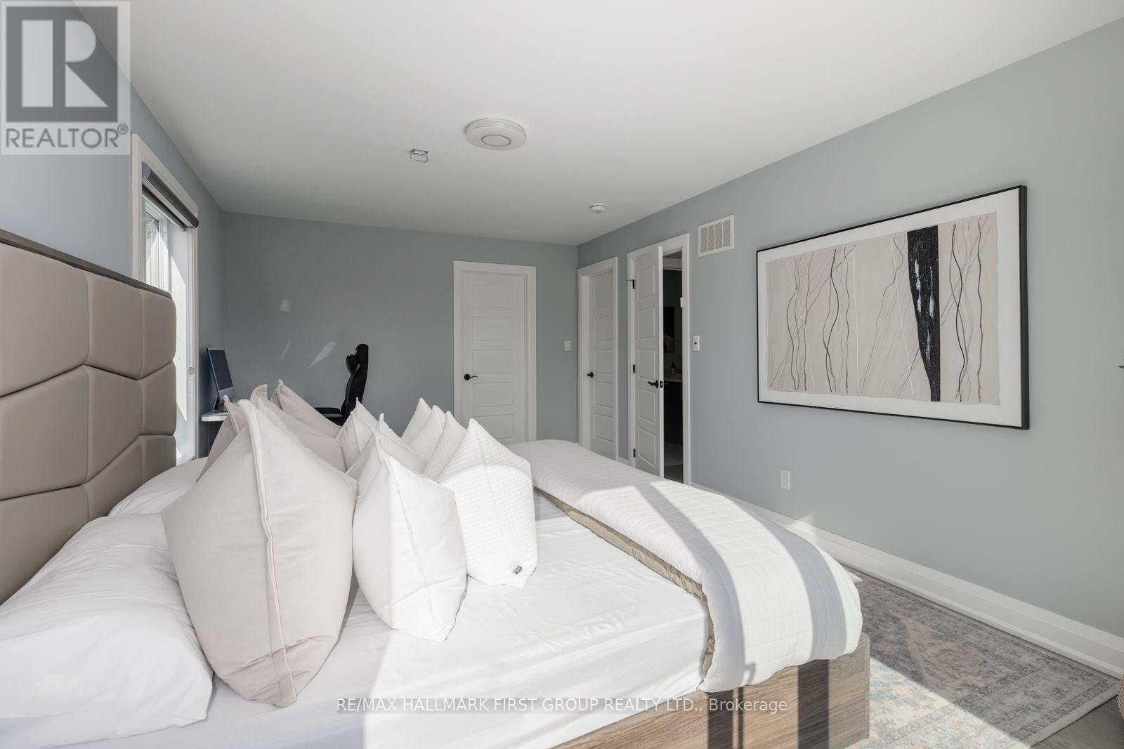 11 Jones Avenue, Clarington, ON photo 35