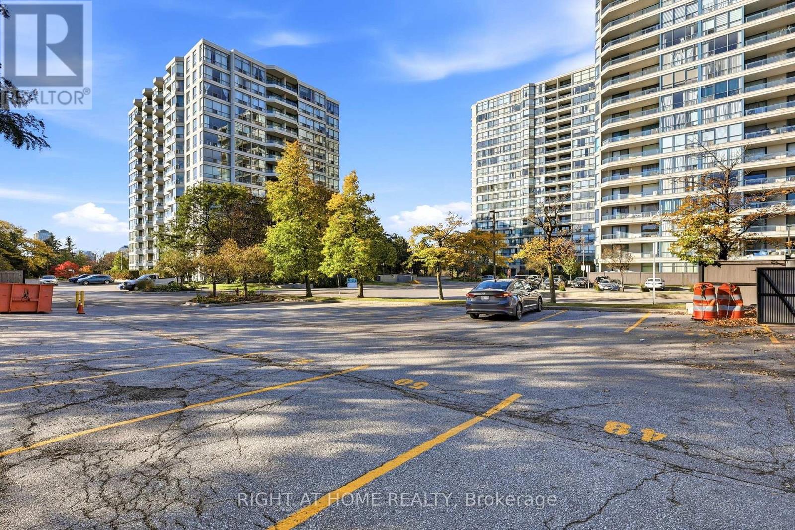 816- 4727 Sheppard Avenue East, Toronto, ON photo 3