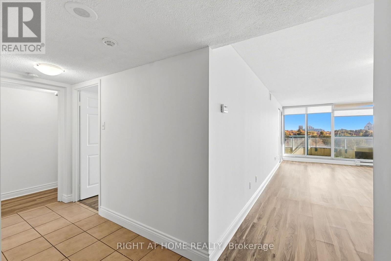 816- 4727 Sheppard Avenue East, Toronto, ON photo 9