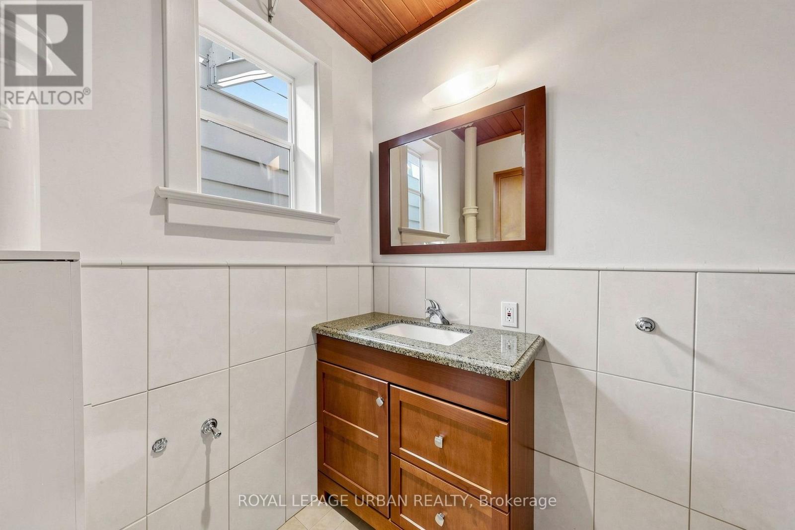 74 East Lynn Avenue, Toronto, ON photo 42
