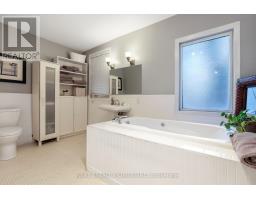 207 Waverley Road, Toronto, ON M4L3T4 Photo 27