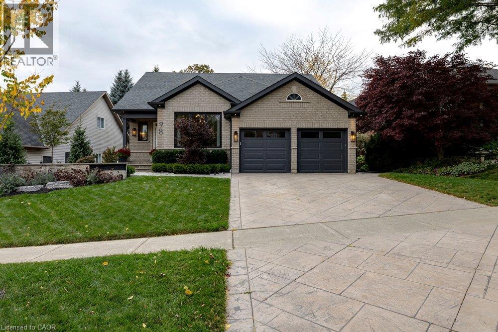 98 MOORE Crescent, Ancaster — photo 4
