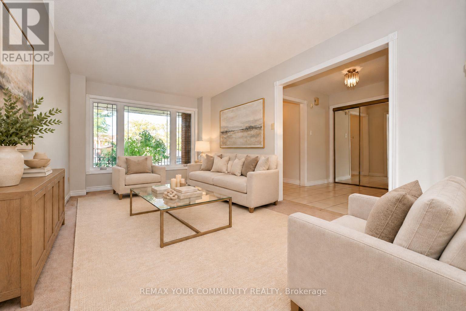 38 Muster Court, Markham, ON photo 6