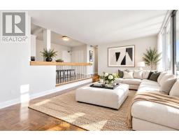 1811 - 377 Ridelle Avenue, Toronto, ON M6B1K2 Photo 7