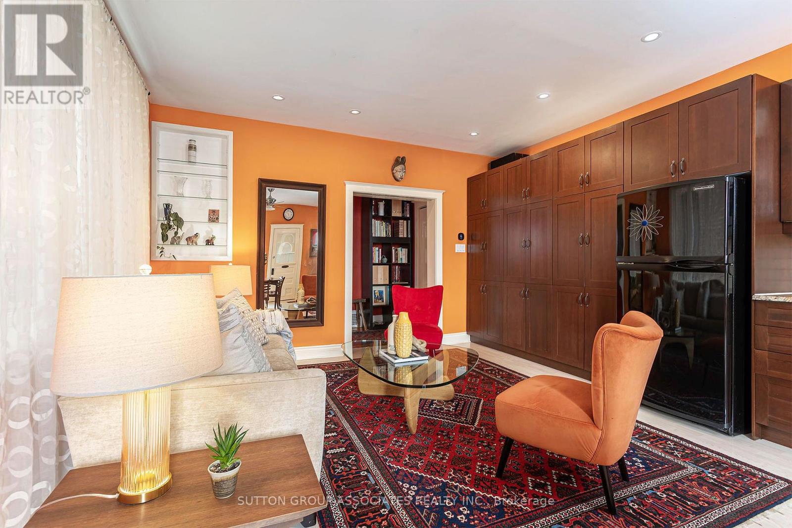 257 Perth Avenue, Toronto, ON photo 10