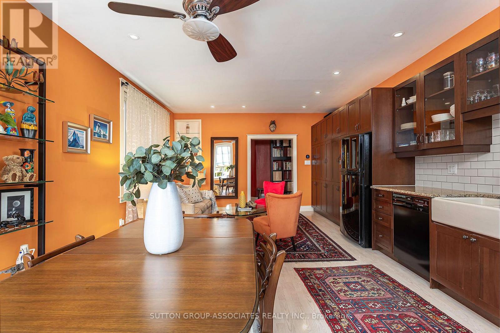 257 Perth Avenue, Toronto, ON photo 13