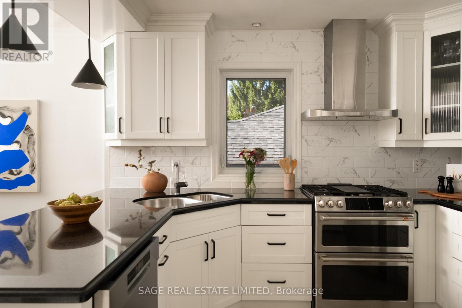 147 Thompson Avenue, Toronto, ON photo 15