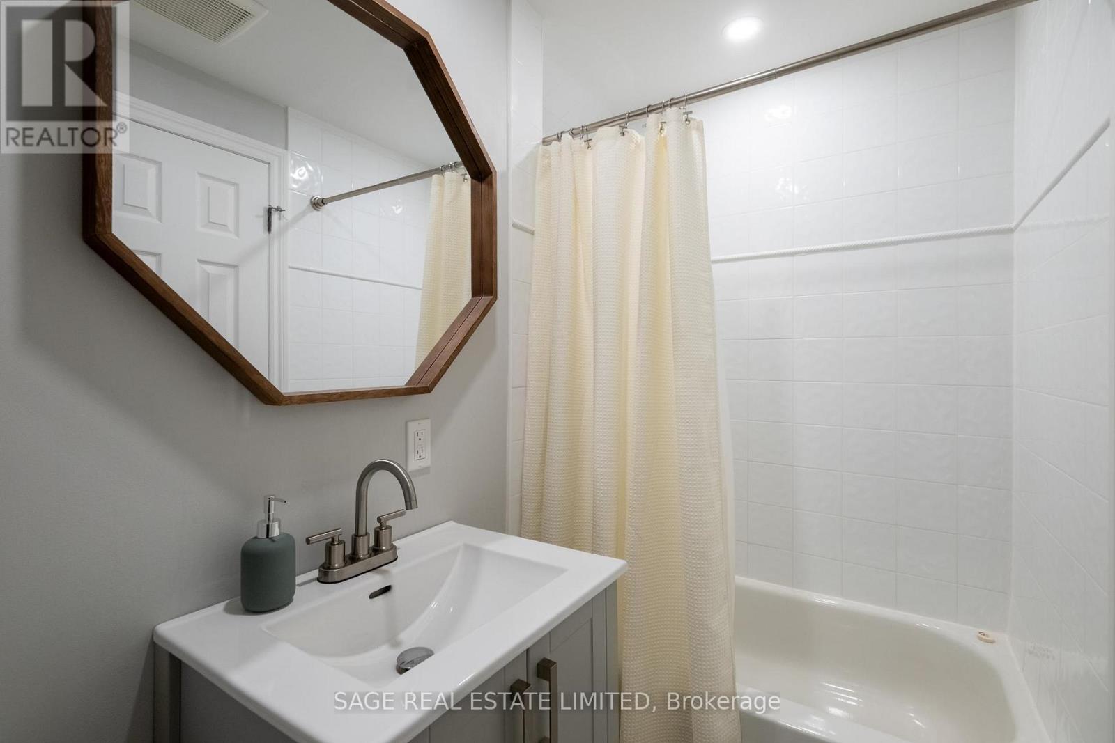 147 Thompson Avenue, Toronto, ON photo 34