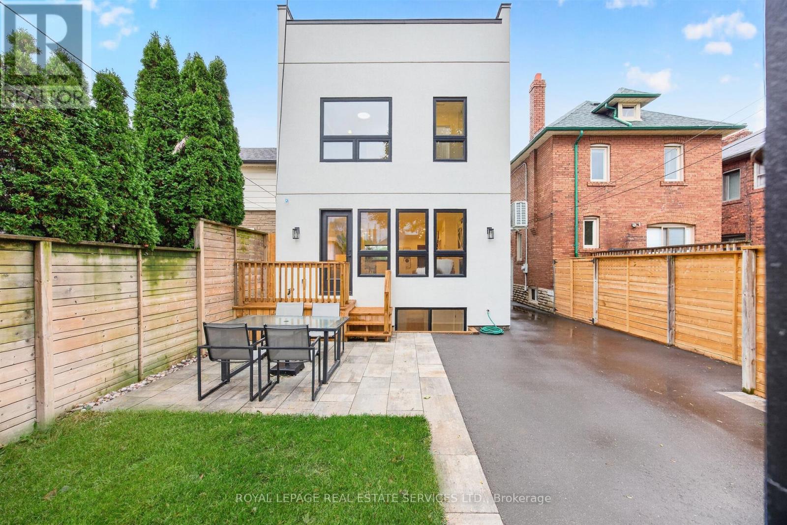139 Priscilla Avenue, Toronto, ON photo 43