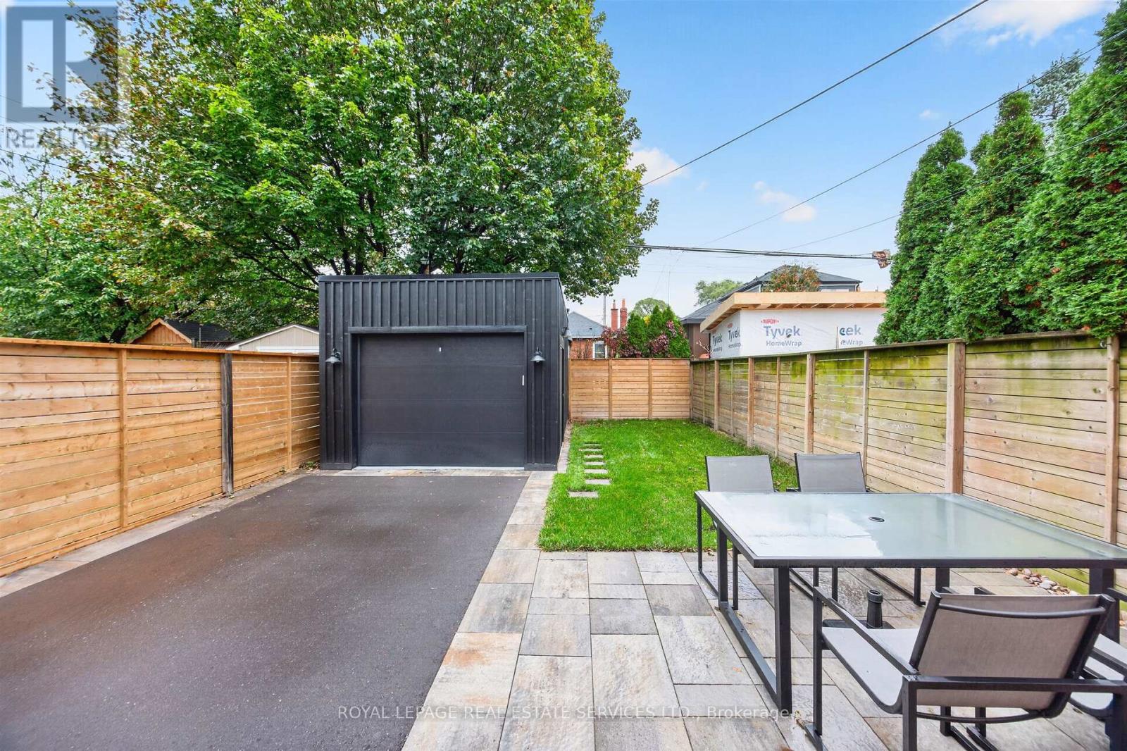 139 Priscilla Avenue, Toronto, ON photo 45