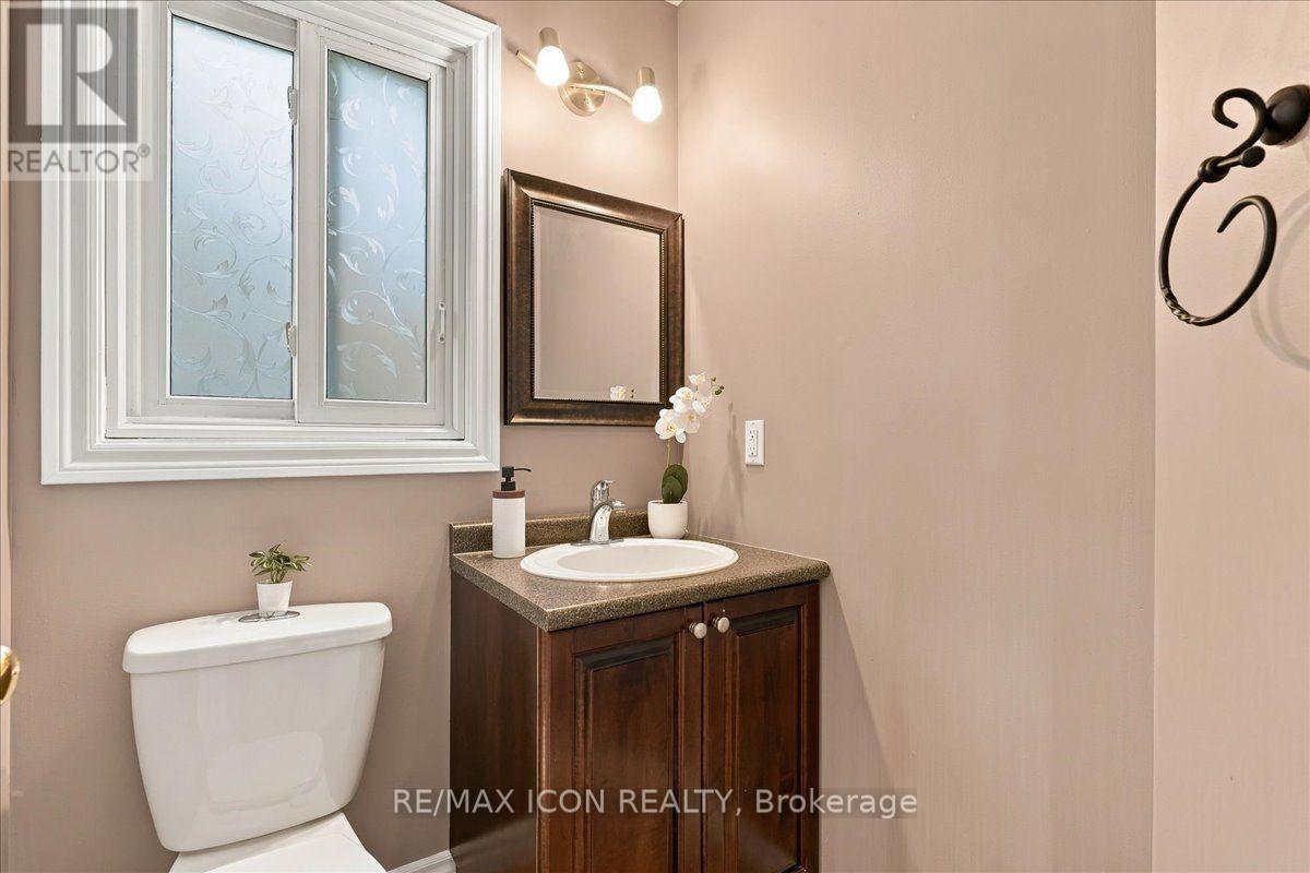 382 Mountain Laurel Crescent, Kitchener, ON photo 19