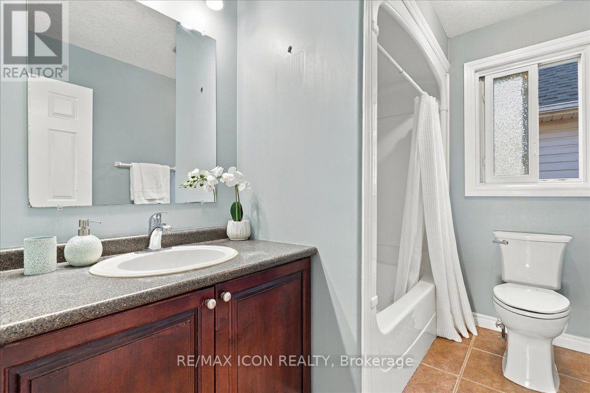 382 Mountain Laurel Crescent, Kitchener, ON photo 26