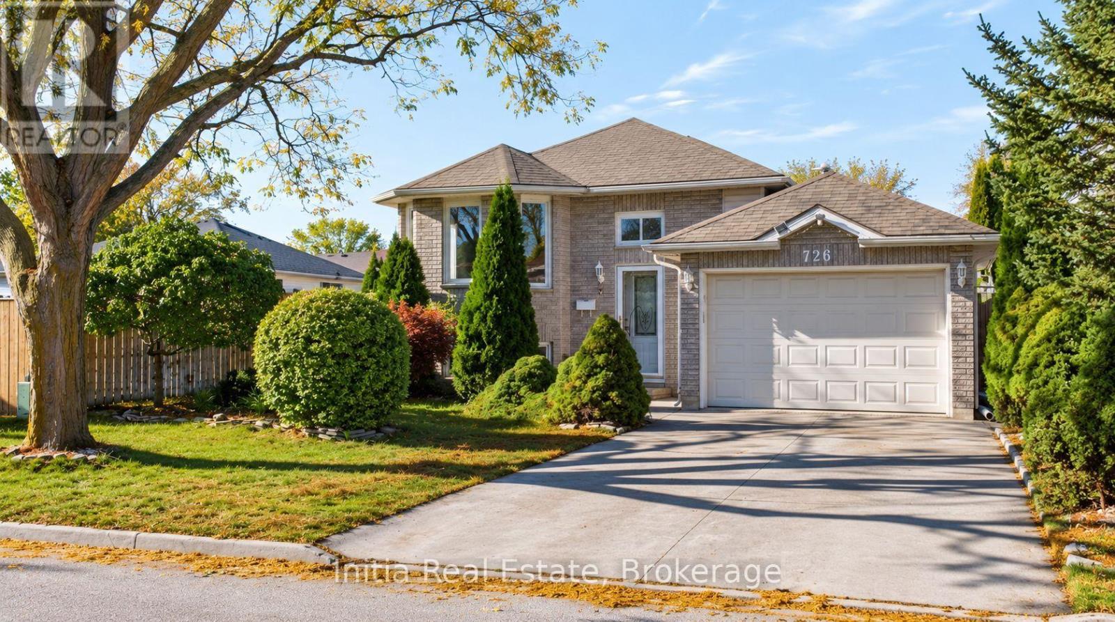 726 Sandison Street North, Windsor, ON photo 2