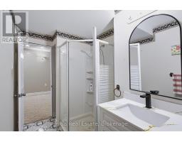 726 Sandison Street N, Windsor, ON N9E4T2 Photo 31