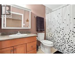 1692 Alexandra Street, Regina, SK S4T4P1 Photo 22