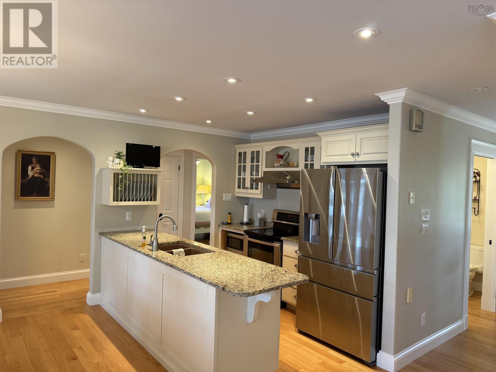41 Eleventh Street - 14