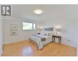 50 Owen Boulevard, Toronto, ON M2P1E9 Photo 24