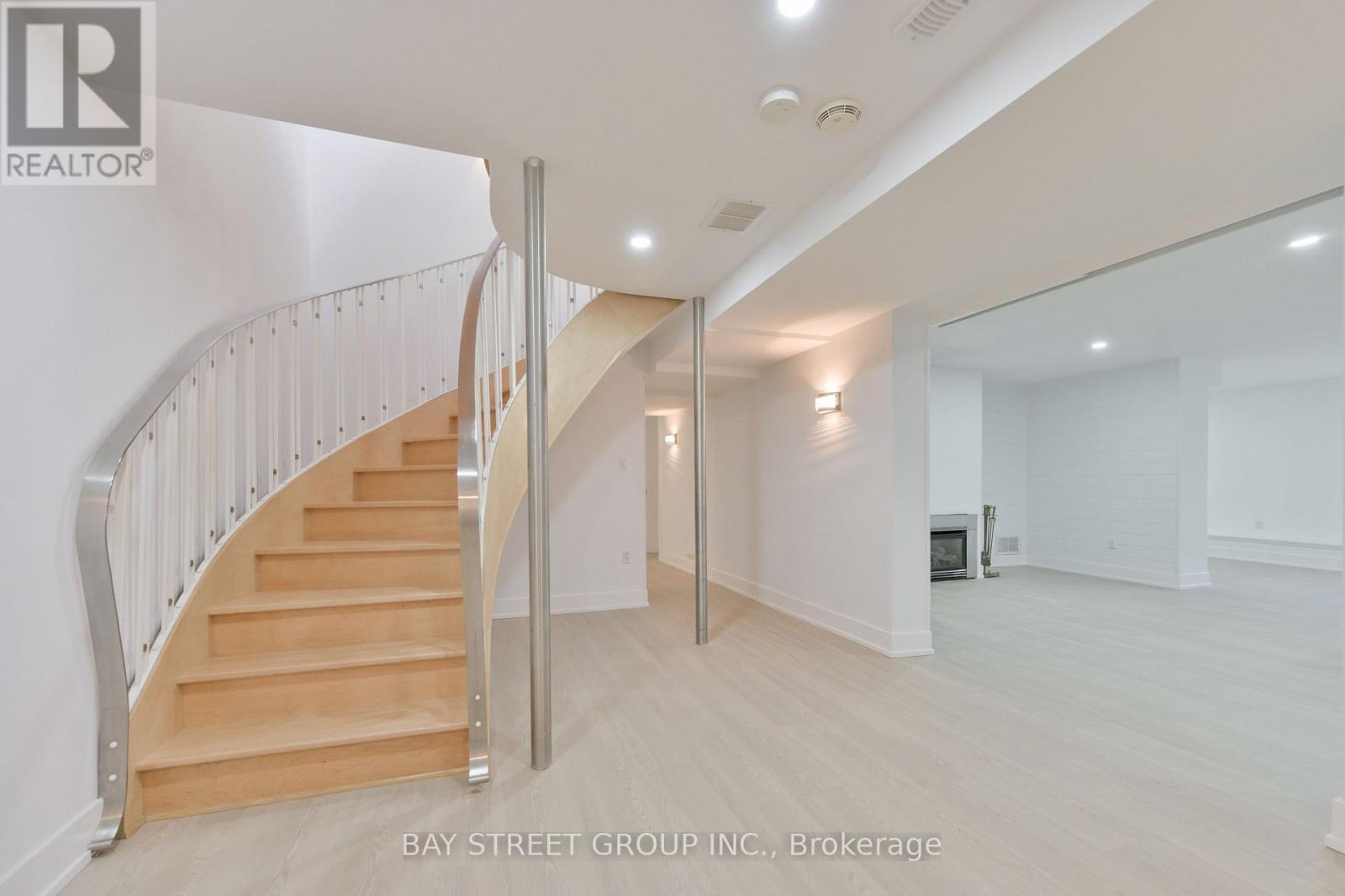 50 OWEN BOULEVARD - 31