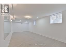50 Owen Boulevard, Toronto, ON M2P1E9 Photo 36