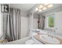 99 Prestwick Circle Se, Calgary, AB T2Z3L5 Photo 16