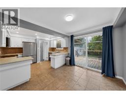Kitchen - 700 Guthrie Drive, Sarnia, ON N7V1X8 Photo 9