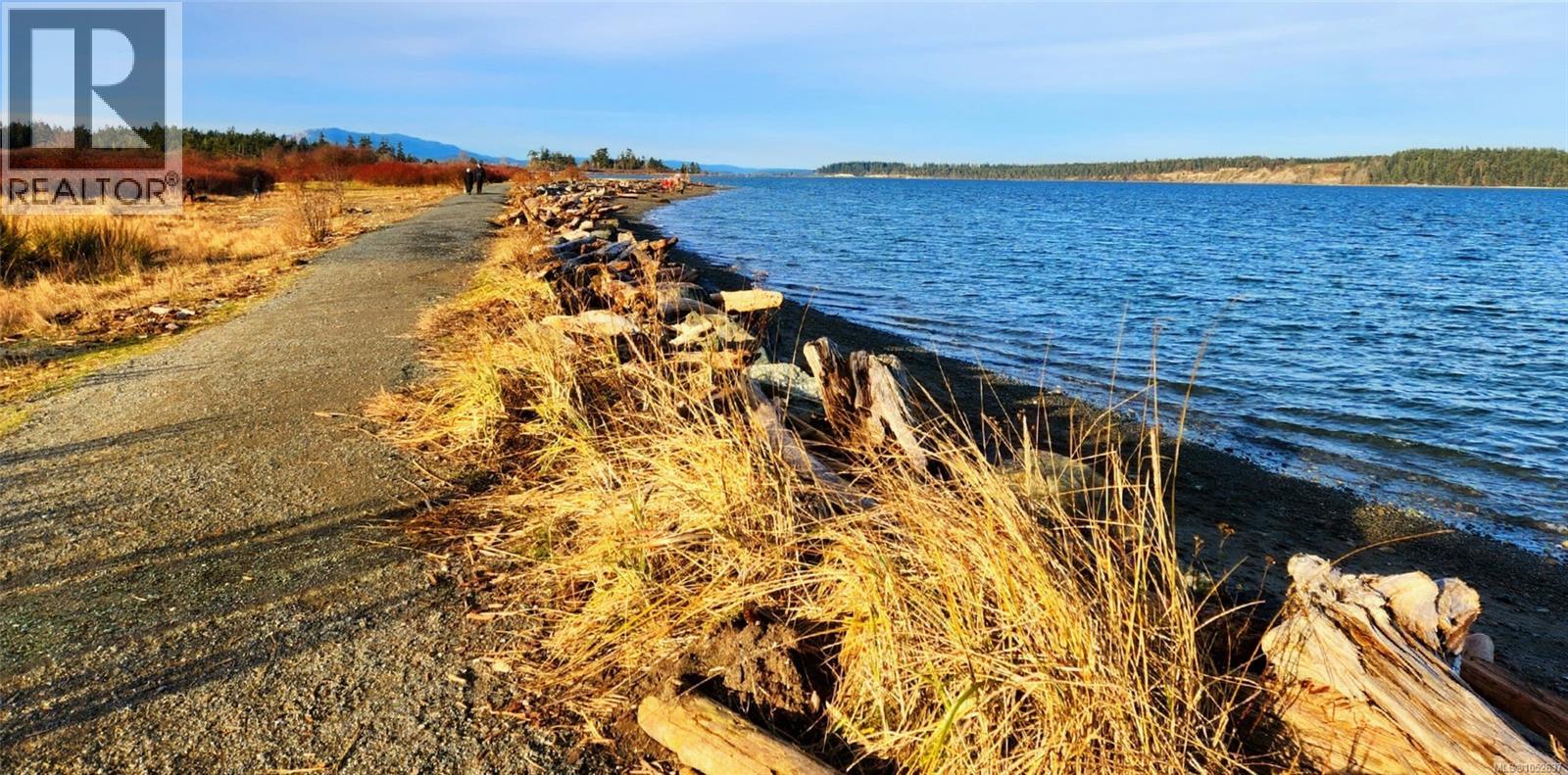 7 2321 Island View Road, Central Saanich