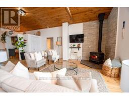 Foyer - 202 Sumcot Drive, Trent Lakes, ON K0L1J0 Photo 16