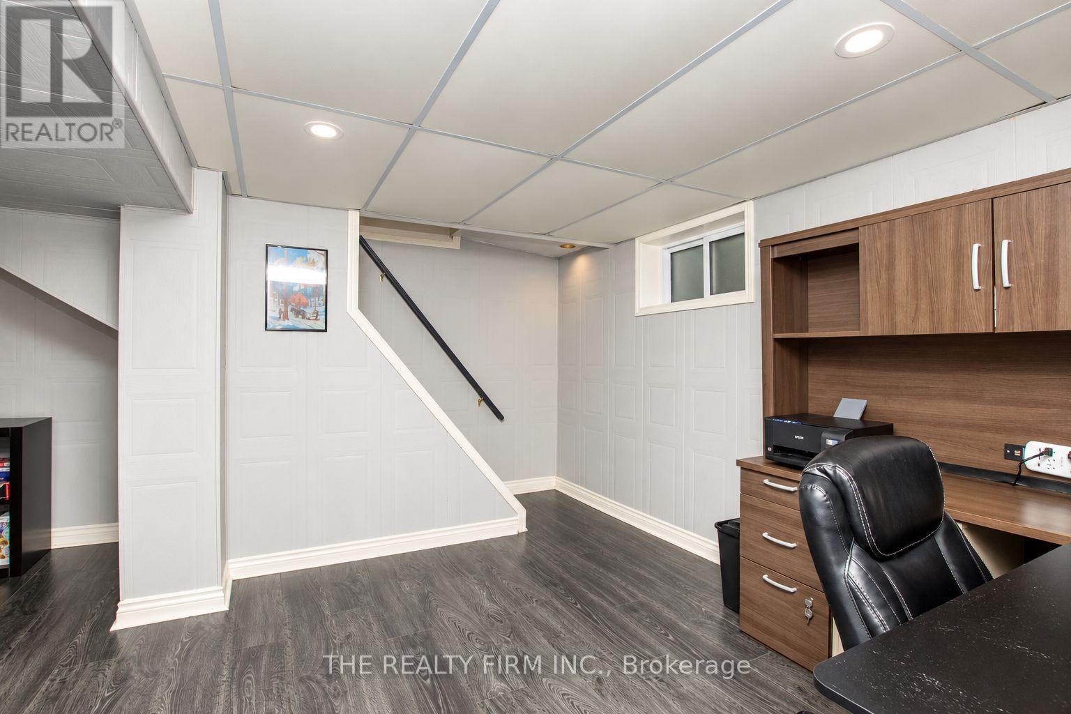 117 THORNTON AVENUE - 26