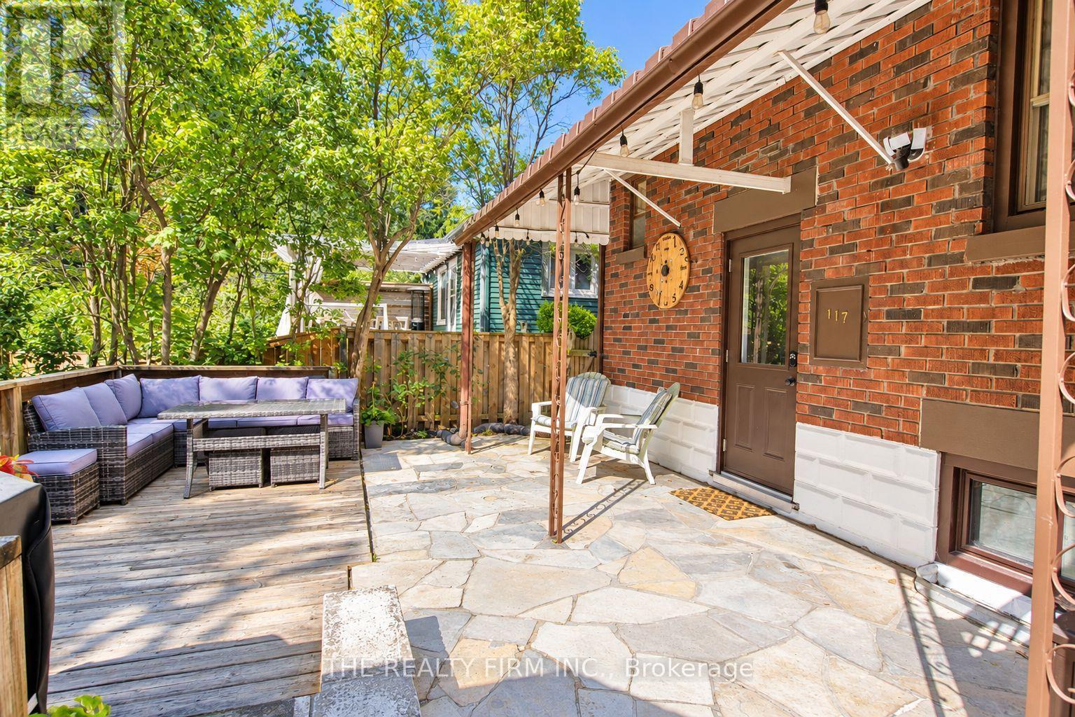 117 THORNTON AVENUE - 35