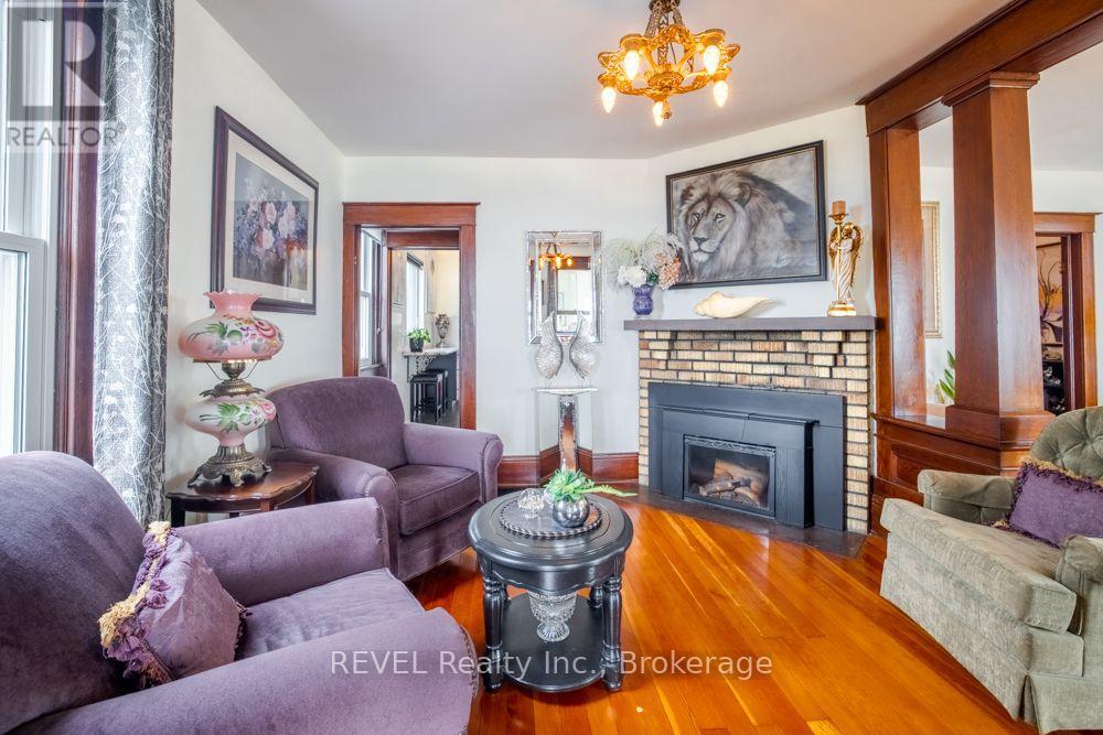 550 LAKESHORE ROAD - 10