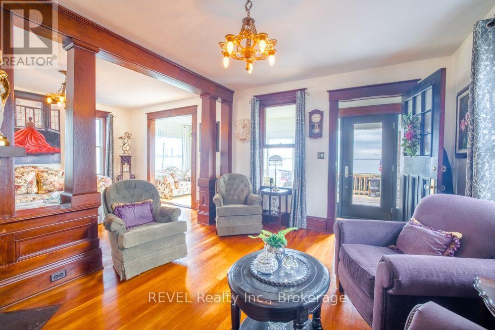 550 LAKESHORE ROAD - 11