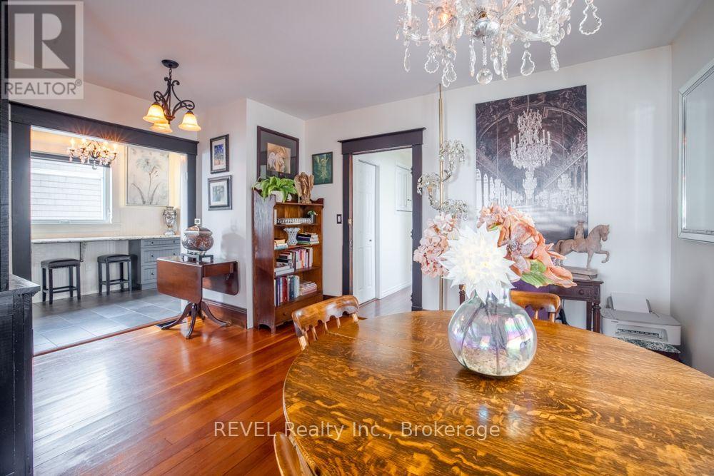 550 LAKESHORE ROAD - 14