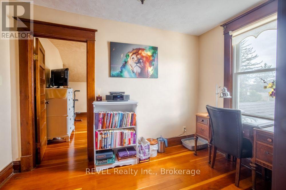 550 LAKESHORE ROAD - 26