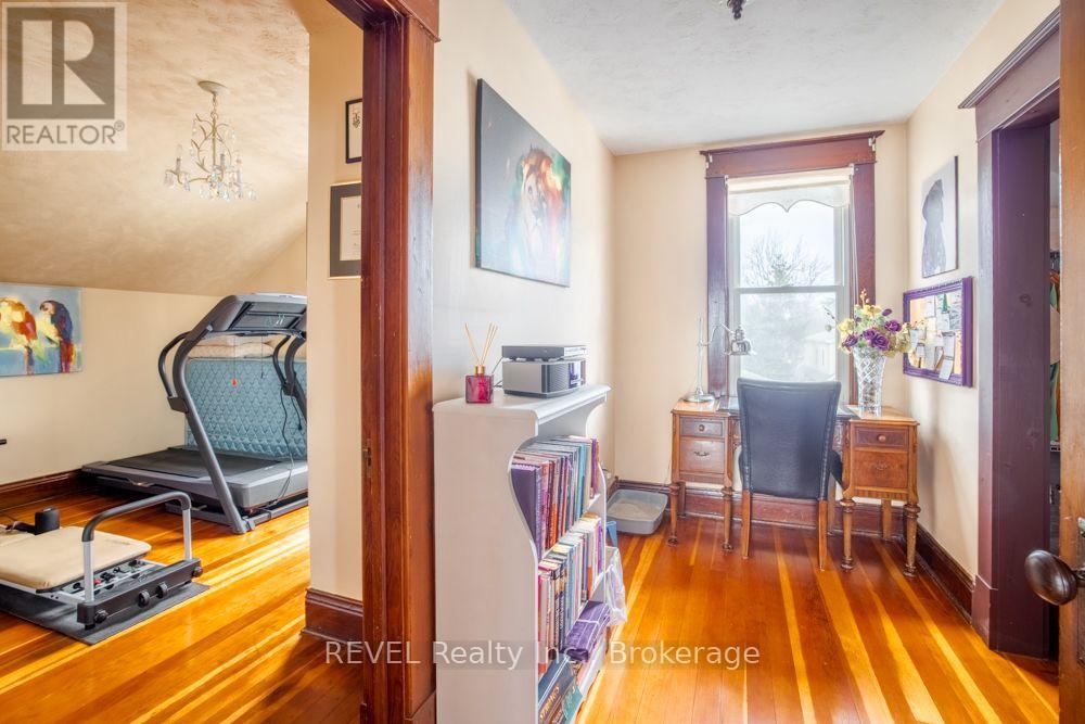 550 LAKESHORE ROAD - 28