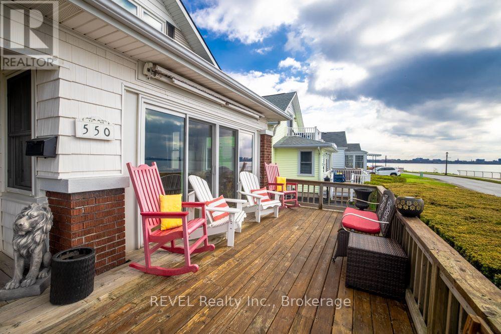 550 LAKESHORE ROAD - 31